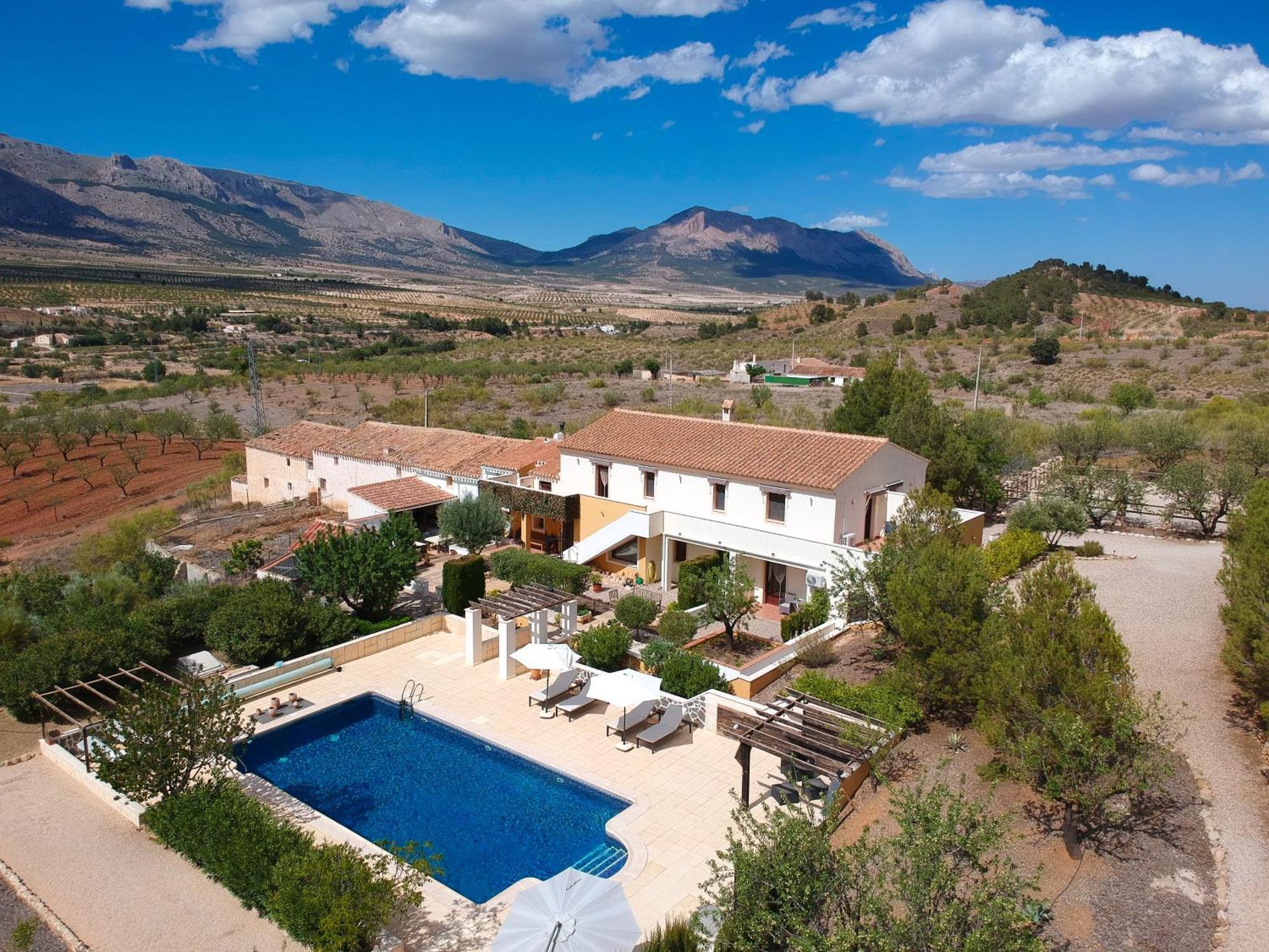 B&B Casa Clavi Chirivel ภายนอก รูปภาพ